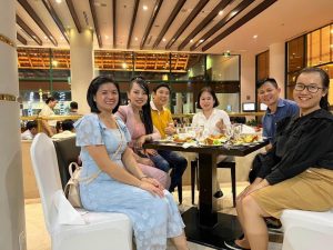 Thầy Nguyễn Thái Duy giao lưu cùng các chủ doanh nghiệp nhỏ